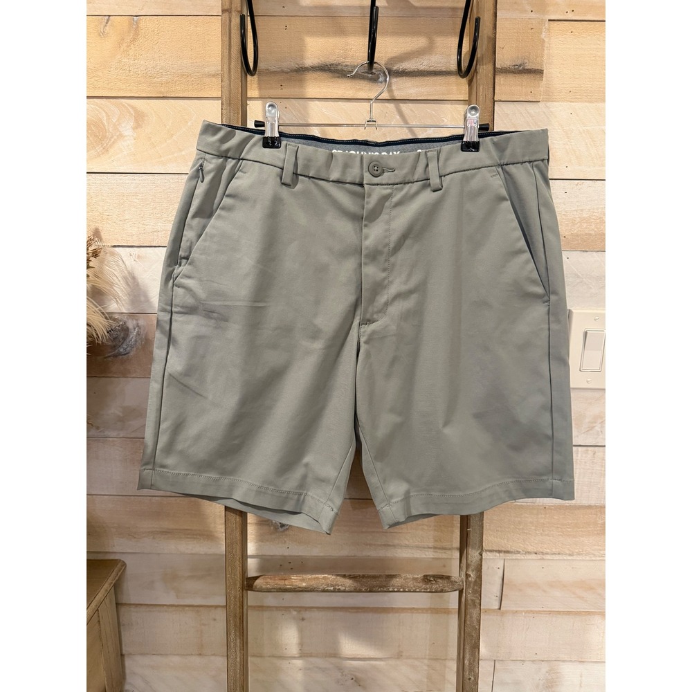 St. Johns Bay Mens Performance Shorts Sage Green Stretch Size 36 Zip Pocket